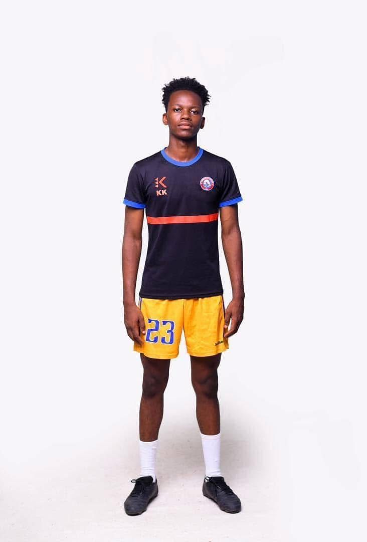 Aron Tshiabola